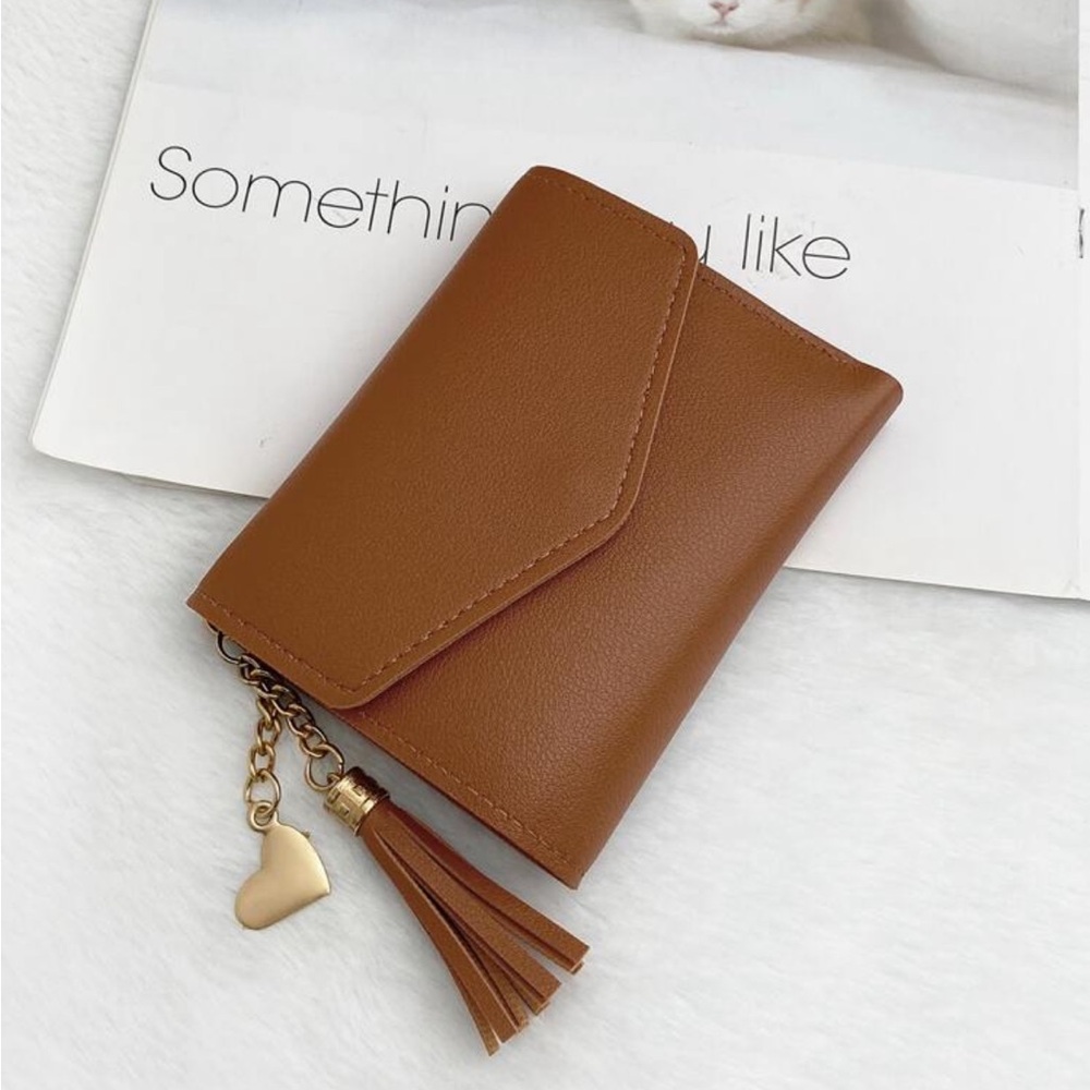 ⚠️Clearance Brown Heart And Tassel Wallet / Cardholder - Picture 2 of 4